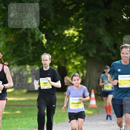 25.08.2024 - 20. Blankeneser Heldenlauf Dr. Thomas Lammeyer http://msf.ph/oto/6806630 25.08.2024 10:14:02 Laufen 6059, 6236, 6237 meine-sportfotos.de