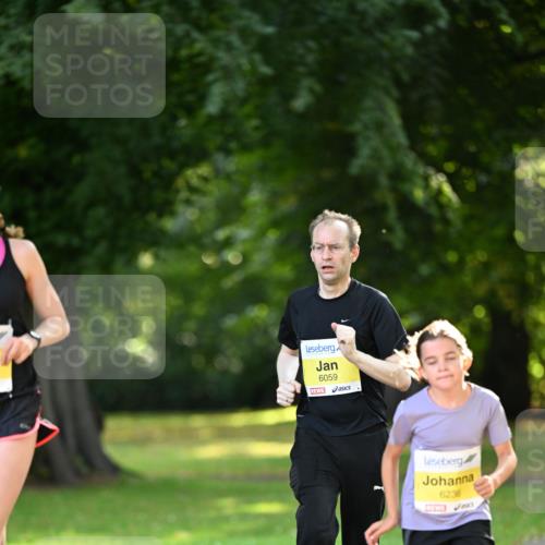 25.08.2024 - 20. Blankeneser Heldenlauf Dr. Thomas Lammeyer http://msf.ph/oto/6806635 25.08.2024 10:14:04 Laufen 6059, 6236 meine-sportfotos.de