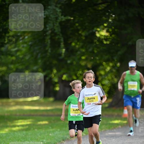 25.08.2024 - 20. Blankeneser Heldenlauf Dr. Thomas Lammeyer http://msf.ph/oto/6806685 25.08.2024 10:14:16 Laufen 6531, 6406 meine-sportfotos.de