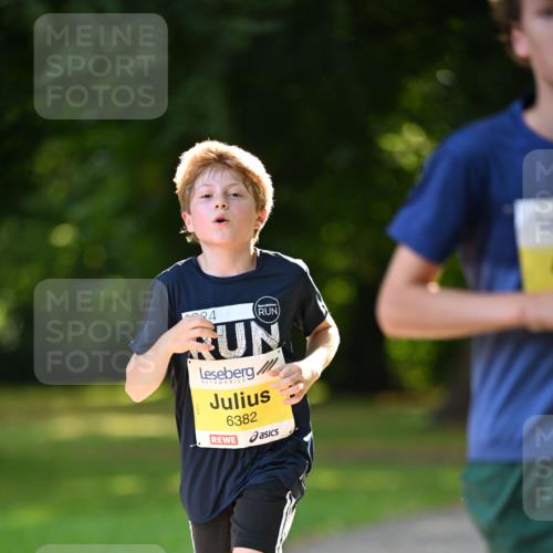 25.08.2024 - 20. Blankeneser Heldenlauf Dr. Thomas Lammeyer http://msf.ph/oto/6806762 25.08.2024 10:14:38 Laufen 6382 meine-sportfotos.de
