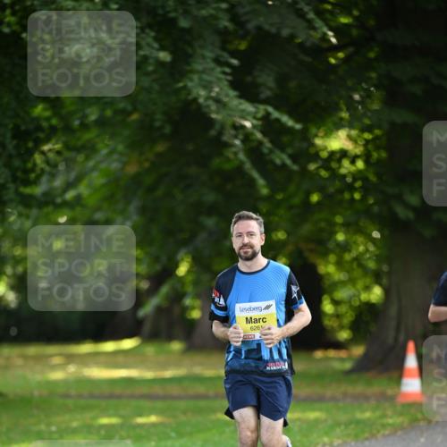 25.08.2024 - 20. Blankeneser Heldenlauf Dr. Thomas Lammeyer http://msf.ph/oto/6806777 25.08.2024 10:14:53 Laufen 6261 meine-sportfotos.de