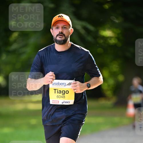 25.08.2024 - 20. Blankeneser Heldenlauf Dr. Thomas Lammeyer http://msf.ph/oto/6806804 25.08.2024 10:14:58 Laufen 6048 meine-sportfotos.de