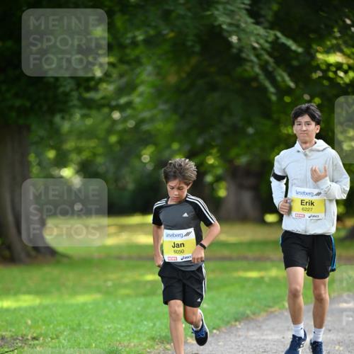 25.08.2024 - 20. Blankeneser Heldenlauf Dr. Thomas Lammeyer http://msf.ph/oto/6806813 25.08.2024 10:15:03 Laufen 6050, 6227 meine-sportfotos.de