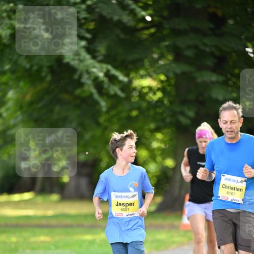 25.08.2024 - 20. Blankeneser Heldenlauf Dr. Thomas Lammeyer http://msf.ph/oto/6806866 25.08.2024 10:15:16 Laufen 6001, 6167 meine-sportfotos.de