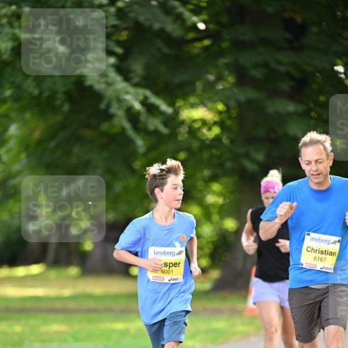 25.08.2024 - 20. Blankeneser Heldenlauf Dr. Thomas Lammeyer http://msf.ph/oto/6806867 25.08.2024 10:15:16 Laufen 6001, 6167 meine-sportfotos.de