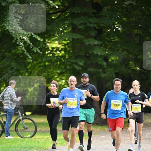 25.08.2024 - 20. Blankeneser Heldenlauf Dr. Thomas Lammeyer http://msf.ph/oto/6806905 25.08.2024 10:15:30 Laufen 6517, 6257, 6505 meine-sportfotos.de