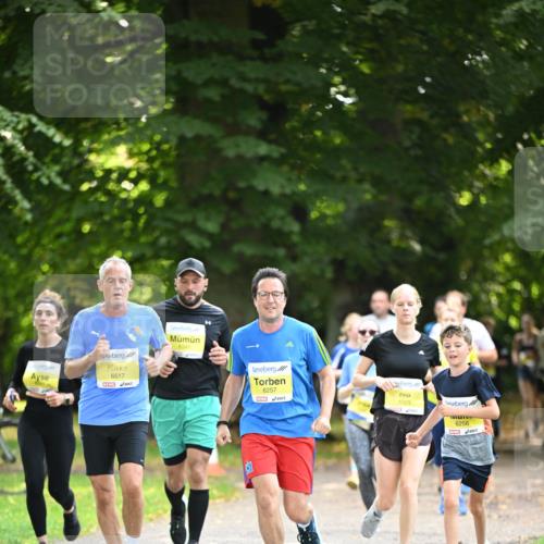 25.08.2024 - 20. Blankeneser Heldenlauf Dr. Thomas Lammeyer http://msf.ph/oto/6806910 25.08.2024 10:15:31 Laufen 6517, 6341, 6257, 6505, 6256 meine-sportfotos.de