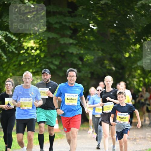25.08.2024 - 20. Blankeneser Heldenlauf Dr. Thomas Lammeyer http://msf.ph/oto/6806912 25.08.2024 10:15:32 Laufen 6517, 6341, 6257, 6505, 6256 meine-sportfotos.de