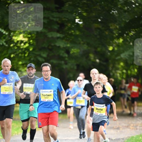 25.08.2024 - 20. Blankeneser Heldenlauf Dr. Thomas Lammeyer http://msf.ph/oto/6806914 25.08.2024 10:15:32 Laufen 6517, 6341, 6257, 6256 meine-sportfotos.de