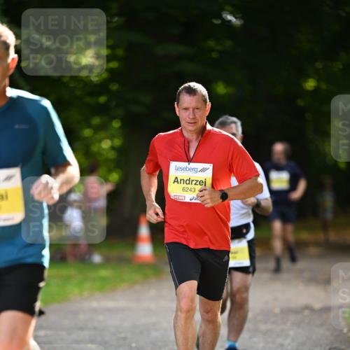 25.08.2024 - 20. Blankeneser Heldenlauf Dr. Thomas Lammeyer http://msf.ph/oto/6806976 25.08.2024 10:15:44 Laufen 6243 meine-sportfotos.de
