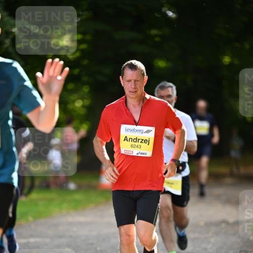 25.08.2024 - 20. Blankeneser Heldenlauf Dr. Thomas Lammeyer http://msf.ph/oto/6806978 25.08.2024 10:15:45 Laufen 6243 meine-sportfotos.de