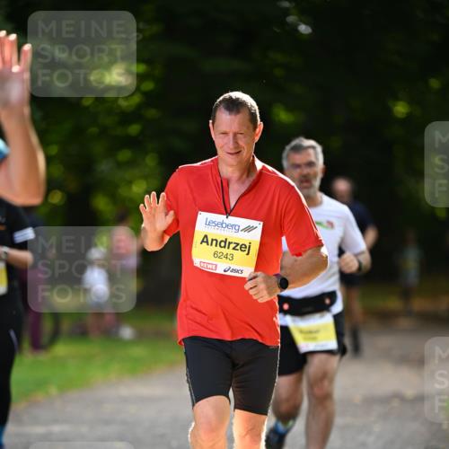 25.08.2024 - 20. Blankeneser Heldenlauf Dr. Thomas Lammeyer http://msf.ph/oto/6806981 25.08.2024 10:15:45 Laufen 6243 meine-sportfotos.de