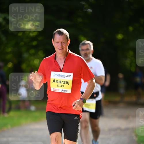 25.08.2024 - 20. Blankeneser Heldenlauf Dr. Thomas Lammeyer http://msf.ph/oto/6806983 25.08.2024 10:15:45 Laufen 6243 meine-sportfotos.de