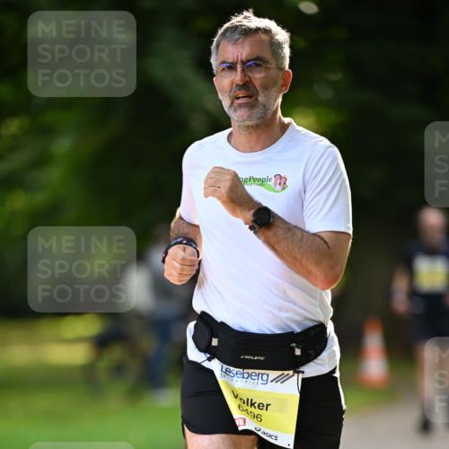 25.08.2024 - 20. Blankeneser Heldenlauf Dr. Thomas Lammeyer http://msf.ph/oto/6806992 25.08.2024 10:15:48 Laufen 6496 meine-sportfotos.de