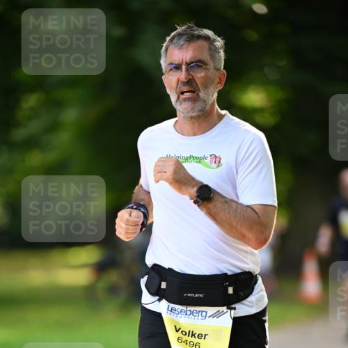 25.08.2024 - 20. Blankeneser Heldenlauf Dr. Thomas Lammeyer http://msf.ph/oto/6806993 25.08.2024 10:15:48 Laufen 6496 meine-sportfotos.de