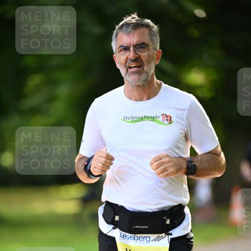 25.08.2024 - 20. Blankeneser Heldenlauf Dr. Thomas Lammeyer http://msf.ph/oto/6806994 25.08.2024 10:15:48 Laufen 6496 meine-sportfotos.de