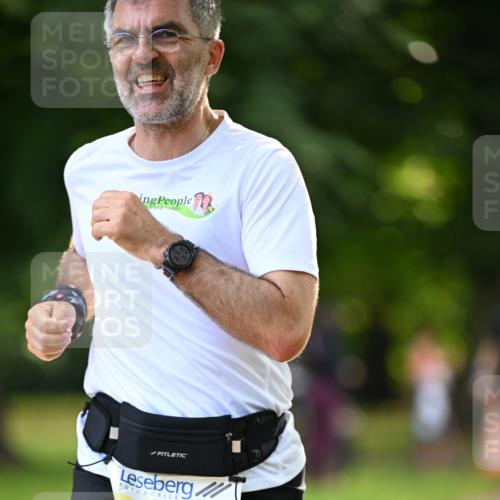 25.08.2024 - 20. Blankeneser Heldenlauf Dr. Thomas Lammeyer http://msf.ph/oto/6806998 25.08.2024 10:15:49 Laufen 6496 meine-sportfotos.de