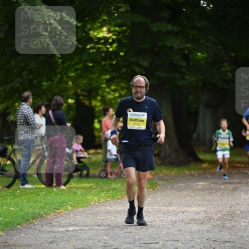 25.08.2024 - 20. Blankeneser Heldenlauf Dr. Thomas Lammeyer http://msf.ph/oto/6807000 25.08.2024 10:15:50 Laufen 6119 meine-sportfotos.de