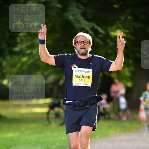 25.08.2024 - 20. Blankeneser Heldenlauf Dr. Thomas Lammeyer http://msf.ph/oto/6807015 25.08.2024 10:15:54 Laufen 6119 meine-sportfotos.de