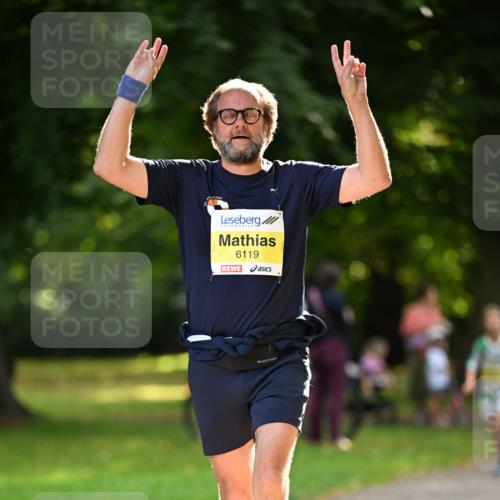 25.08.2024 - 20. Blankeneser Heldenlauf Dr. Thomas Lammeyer http://msf.ph/oto/6807019 25.08.2024 10:15:55 Laufen 6119 meine-sportfotos.de