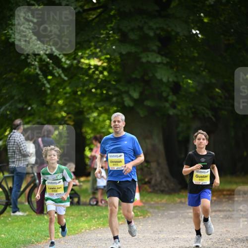25.08.2024 - 20. Blankeneser Heldenlauf Dr. Thomas Lammeyer http://msf.ph/oto/6807027 25.08.2024 10:15:57 Laufen 6456, 6455, 6431 meine-sportfotos.de