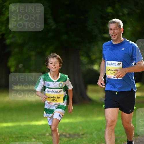 25.08.2024 - 20. Blankeneser Heldenlauf Dr. Thomas Lammeyer http://msf.ph/oto/6807046 25.08.2024 10:16:01 Laufen 6456, 6455 meine-sportfotos.de