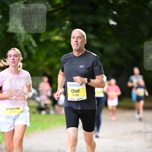 25.08.2024 - 20. Blankeneser Heldenlauf Dr. Thomas Lammeyer http://msf.ph/oto/6807145 25.08.2024 10:16:29 Laufen 6161, 6184 meine-sportfotos.de