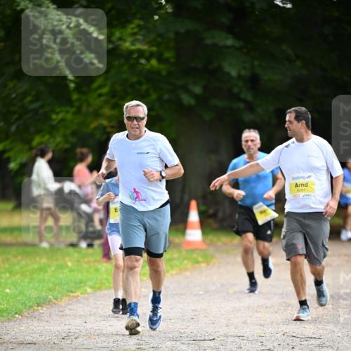 25.08.2024 - 20. Blankeneser Heldenlauf Dr. Thomas Lammeyer http://msf.ph/oto/6807213 25.08.2024 10:16:52 Laufen 6081 meine-sportfotos.de