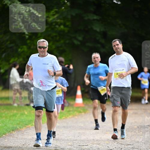 25.08.2024 - 20. Blankeneser Heldenlauf Dr. Thomas Lammeyer http://msf.ph/oto/6807216 25.08.2024 10:16:53 Laufen 80 meine-sportfotos.de