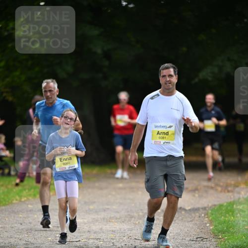 25.08.2024 - 20. Blankeneser Heldenlauf Dr. Thomas Lammeyer http://msf.ph/oto/6807220 25.08.2024 10:16:54 Laufen 6080, 6081 meine-sportfotos.de