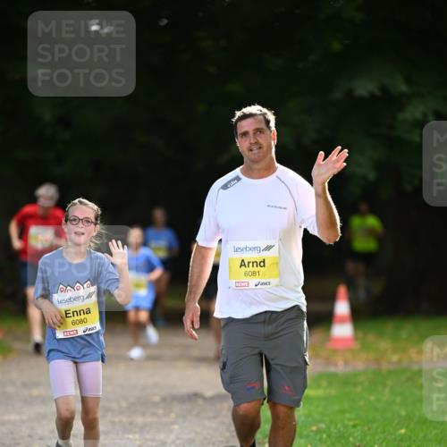 25.08.2024 - 20. Blankeneser Heldenlauf Dr. Thomas Lammeyer http://msf.ph/oto/6807232 25.08.2024 10:16:56 Laufen 6080, 6081 meine-sportfotos.de