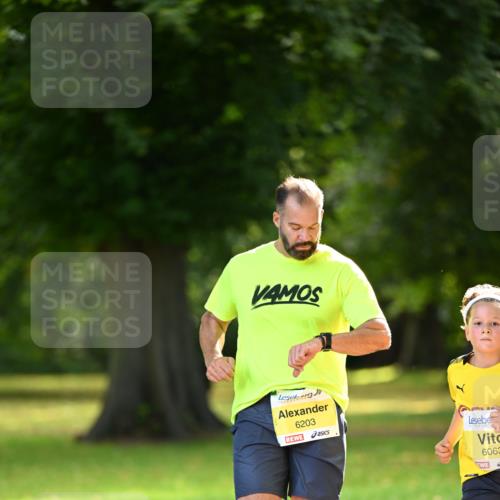 25.08.2024 - 20. Blankeneser Heldenlauf Dr. Thomas Lammeyer http://msf.ph/oto/6807344 25.08.2024 10:17:22 Laufen 6203, 6063 meine-sportfotos.de