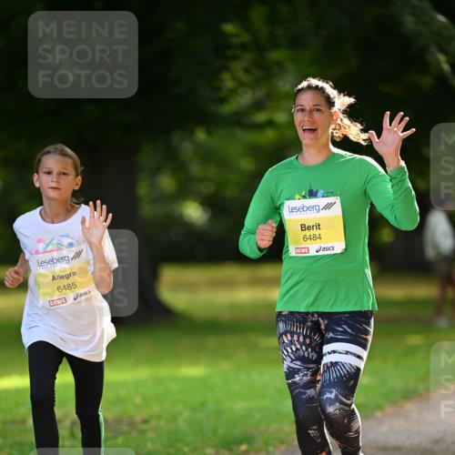 25.08.2024 - 20. Blankeneser Heldenlauf Dr. Thomas Lammeyer http://msf.ph/oto/6807375 25.08.2024 10:17:28 Laufen 6485, 6484 meine-sportfotos.de