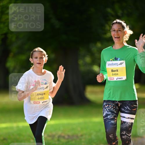25.08.2024 - 20. Blankeneser Heldenlauf Dr. Thomas Lammeyer http://msf.ph/oto/6807377 25.08.2024 10:17:29 Laufen 6485, 6484 meine-sportfotos.de