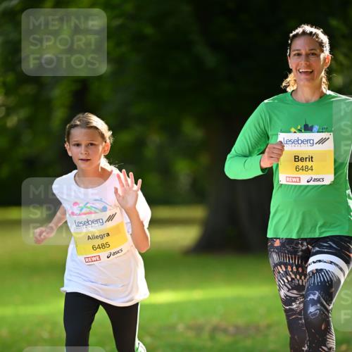 25.08.2024 - 20. Blankeneser Heldenlauf Dr. Thomas Lammeyer http://msf.ph/oto/6807380 25.08.2024 10:17:29 Laufen 6485, 6484 meine-sportfotos.de