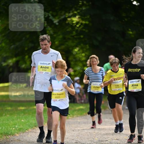 25.08.2024 - 20. Blankeneser Heldenlauf Dr. Thomas Lammeyer http://msf.ph/oto/6807467 25.08.2024 10:17:51 Laufen 6102, 6023, 6470, 0, 6397 meine-sportfotos.de