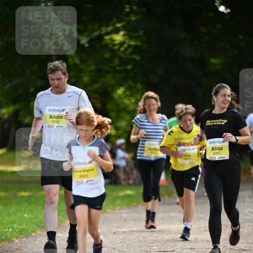 25.08.2024 - 20. Blankeneser Heldenlauf Dr. Thomas Lammeyer http://msf.ph/oto/6807468 25.08.2024 10:17:51 Laufen 6102, 6023, 0, 6397, 6470 meine-sportfotos.de