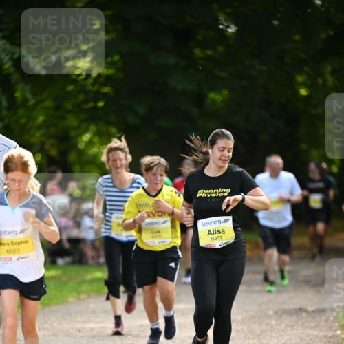 25.08.2024 - 20. Blankeneser Heldenlauf Dr. Thomas Lammeyer http://msf.ph/oto/6807470 25.08.2024 10:17:52 Laufen 6023, 6470, 6397 meine-sportfotos.de