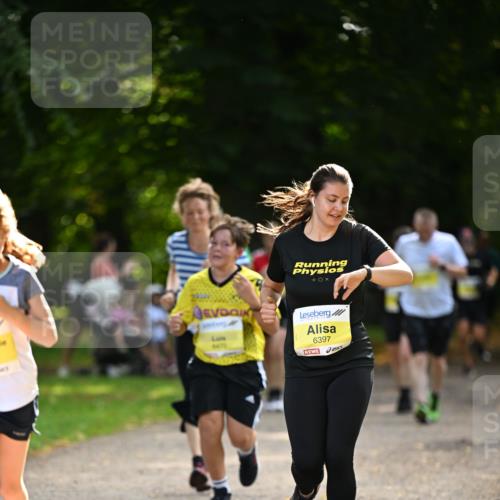 25.08.2024 - 20. Blankeneser Heldenlauf Dr. Thomas Lammeyer http://msf.ph/oto/6807475 25.08.2024 10:17:53 Laufen 6470, 6397 meine-sportfotos.de