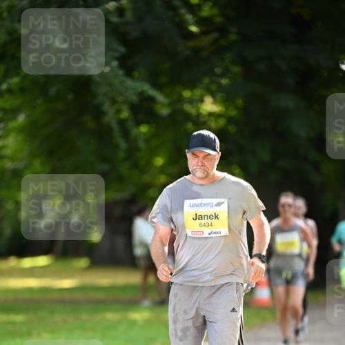 25.08.2024 - 20. Blankeneser Heldenlauf Dr. Thomas Lammeyer http://msf.ph/oto/6807580 25.08.2024 10:18:17 Laufen 6434 meine-sportfotos.de
