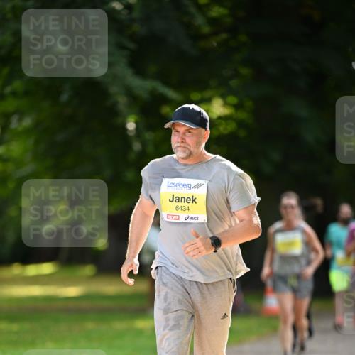 25.08.2024 - 20. Blankeneser Heldenlauf Dr. Thomas Lammeyer http://msf.ph/oto/6807584 25.08.2024 10:18:17 Laufen 6434 meine-sportfotos.de