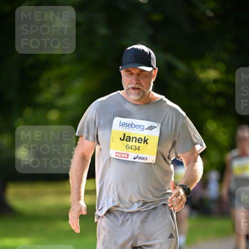 25.08.2024 - 20. Blankeneser Heldenlauf Dr. Thomas Lammeyer http://msf.ph/oto/6807594 25.08.2024 10:18:18 Laufen 6434 meine-sportfotos.de