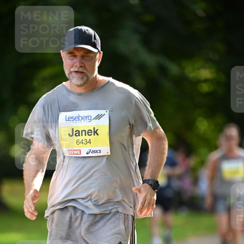 25.08.2024 - 20. Blankeneser Heldenlauf Dr. Thomas Lammeyer http://msf.ph/oto/6807597 25.08.2024 10:18:19 Laufen 6434 meine-sportfotos.de