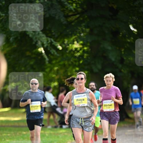 25.08.2024 - 20. Blankeneser Heldenlauf Dr. Thomas Lammeyer http://msf.ph/oto/6807600 25.08.2024 10:18:20 Laufen 6299, 6435, 6108 meine-sportfotos.de