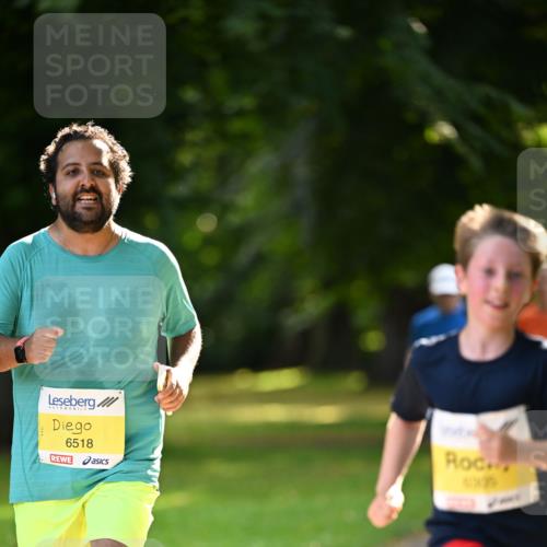 25.08.2024 - 20. Blankeneser Heldenlauf Dr. Thomas Lammeyer http://msf.ph/oto/6807636 25.08.2024 10:18:27 Laufen 6518 meine-sportfotos.de