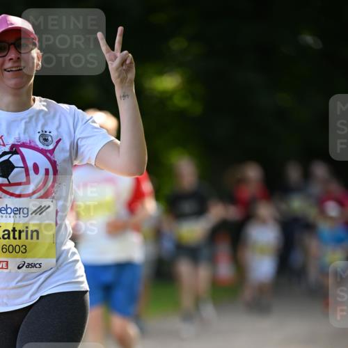25.08.2024 - 20. Blankeneser Heldenlauf Dr. Thomas Lammeyer http://msf.ph/oto/6807793 25.08.2024 10:19:01 Laufen 6003, 154 meine-sportfotos.de