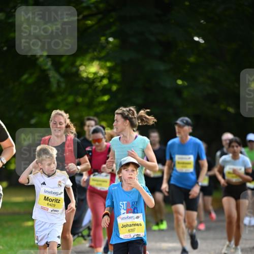 25.08.2024 - 20. Blankeneser Heldenlauf Dr. Thomas Lammeyer http://msf.ph/oto/6807821 25.08.2024 10:19:07 Laufen 6429, 6357 meine-sportfotos.de