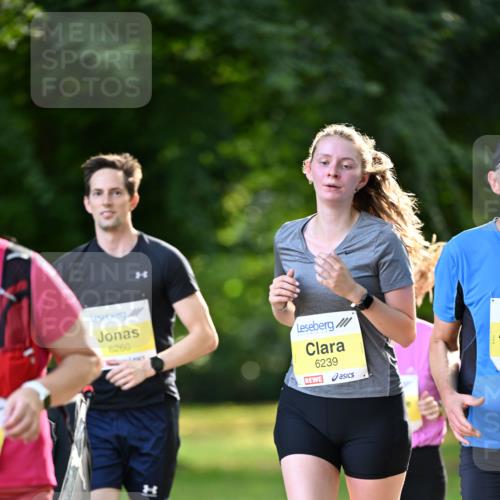 25.08.2024 - 20. Blankeneser Heldenlauf Dr. Thomas Lammeyer http://msf.ph/oto/6807856 25.08.2024 10:19:13 Laufen 6260, 6239 meine-sportfotos.de