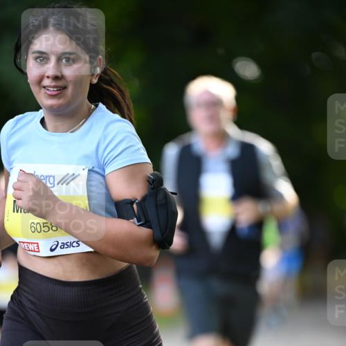 25.08.2024 - 20. Blankeneser Heldenlauf Dr. Thomas Lammeyer http://msf.ph/oto/6807866 25.08.2024 10:19:15 Laufen 6058 meine-sportfotos.de