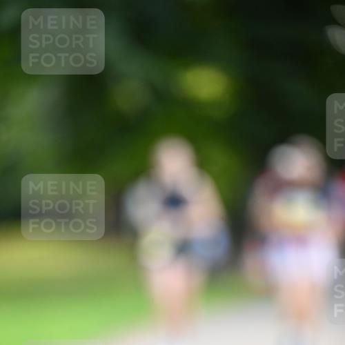 25.08.2024 - 20. Blankeneser Heldenlauf Dr. Thomas Lammeyer http://msf.ph/oto/6807893 25.08.2024 10:19:20 Laufen  meine-sportfotos.de